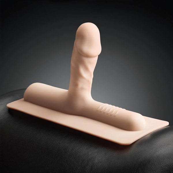 Bronco - Realistic Silicone Attachment - Vanilla on display